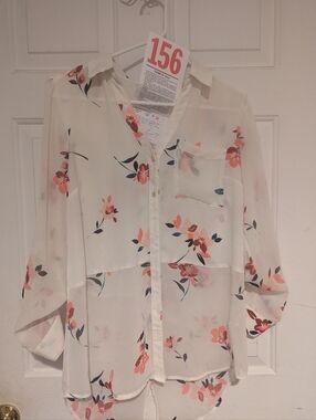 Lot 156 Women's Blouse - Medium